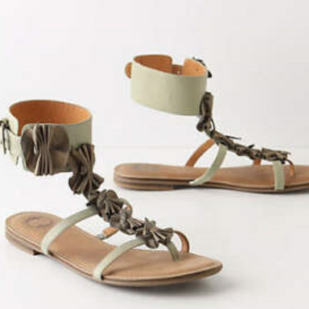 Anthropologie Puckered Petals Sandals Lucky Penny
